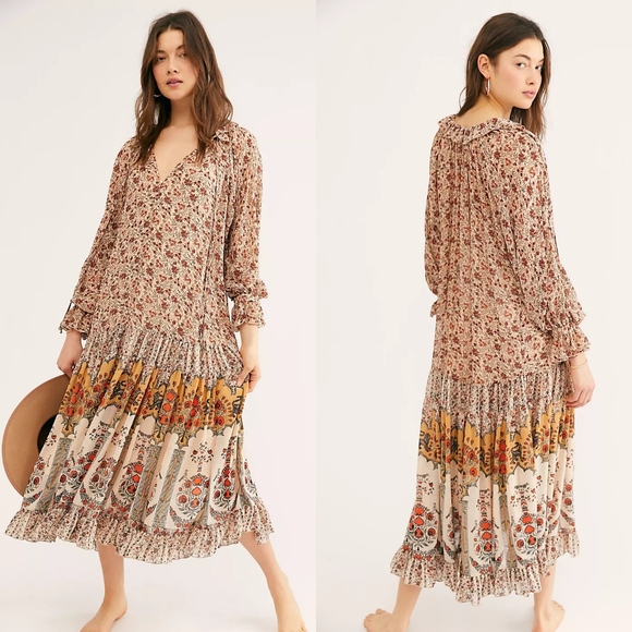 Free People ๐ค๐งก Feeling Groovy Border Print Maxi Dress in Sand Combo - Picture 13 of 15